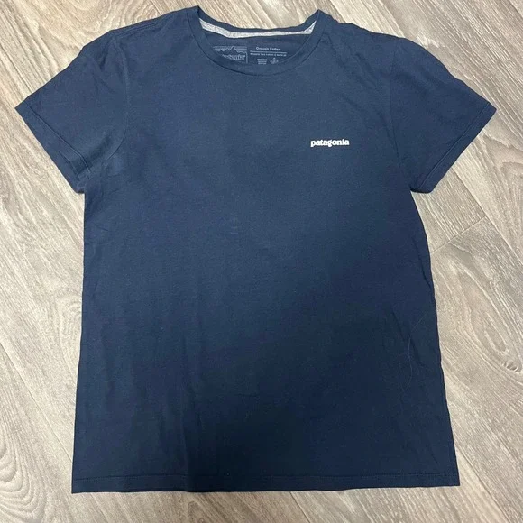 トップス patagonia cotton poly S/S shirt XL Patagonia Men's Fitz Roy Crest Cotton/Poly T-Shirt | $29.00